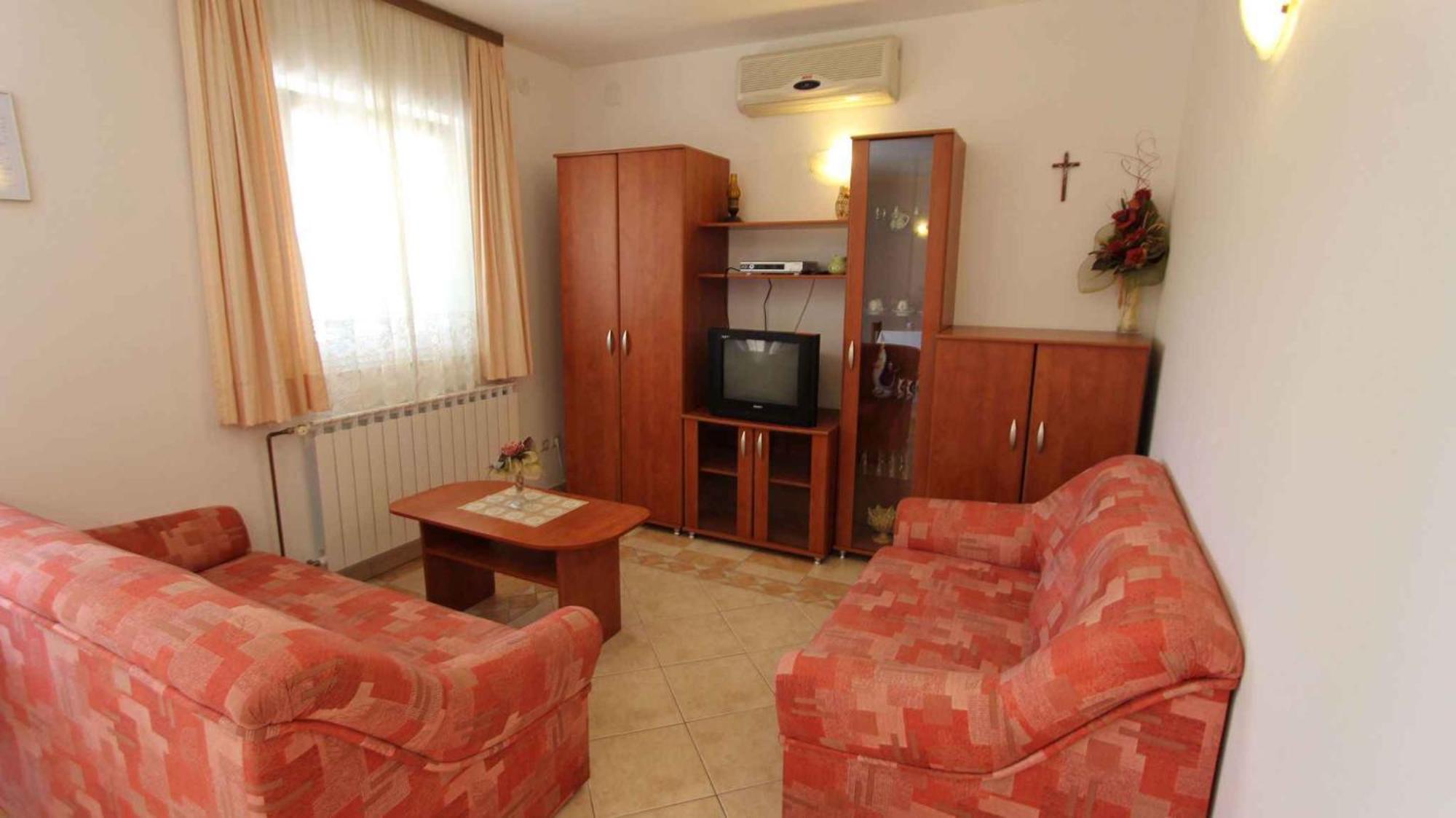 Malinska, Primorje-gorski Kotar 20 *