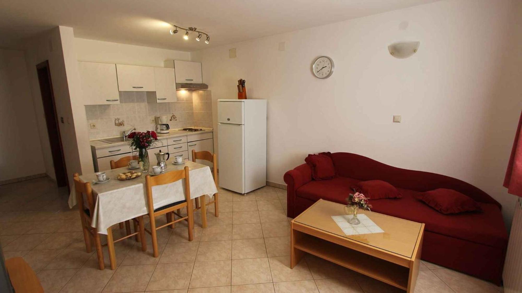 Malinska, Primorje-gorski Kotar 20 Apartment *